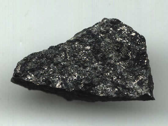 镍黄铁矿(pentlandite)