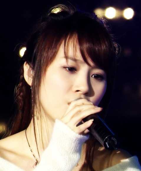韩国民歌女歌手图片